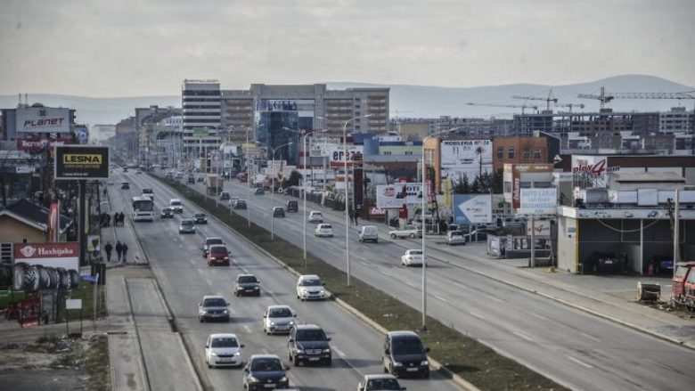 Arrestohet personi i cili goditi me veturë një këmbësore në Fushë Kosovë e më pas iku nga vendi i ngjarjes