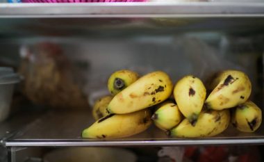 A duhen mbajtur bananet në frigorifer?