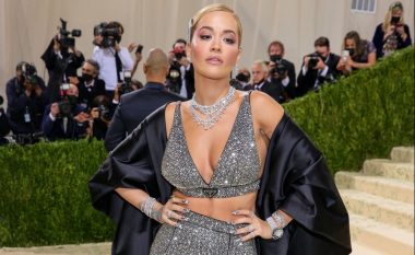Rita Ora firmos një marrëveshje të re gjashtë milionë euroshe me gjigantin e modës “Prada”