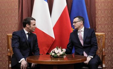 Kryeministri polak i ashpër me Macronin: A do të negocioje edhe me Hitlerin sikurse me Putinin?