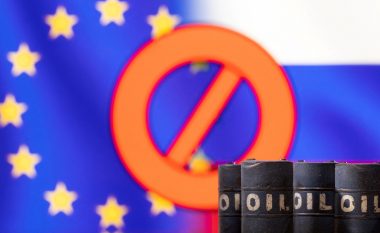 Hyn në fuqi embargoja për importin e naftës ruse në BE