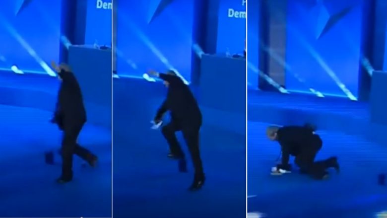Kuvendi i PD-së, momenti kur Sali Berisha rrëzohet gjatë daljes në skenë
