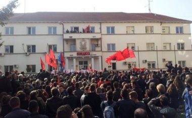 Vazhdon pasivizimi i adresave të shqiptarëve në Serbi