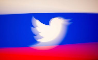 Twitter kufizon llogarinë e presidentit Vladimir Putin dhe 300 të tjera që lidhen me propagandën zyrtare të Kremlinit