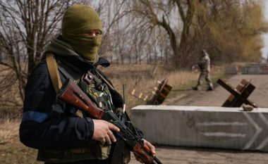 Ukraina thotë se ka rimarrë qytetin e Brovary, rreth 20 kilometra në lindje të kryeqytetit Kiev