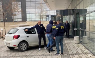 Arrest shtëpiak për 14 policët e arrestuar në Operacionin “Pika 2” në Vërmicë