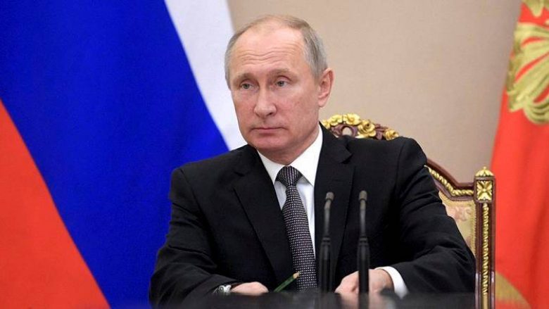 Putini pretendon se sanksionet perëndimore ndaj Rusisë kanë dështuar – por ja çfarë thonë kryetari i Moskës dhe ekonomistët