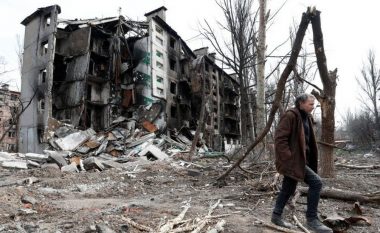 Kryeministri i Ukrainës: Mariupoli është “katastrofa më e madhe humanitare” e shekullit