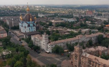 Dikur qytet shumë i zhvilluar, sot vetëm rrënoja – si është jetuar në Mariupol para pushtimit rus në Ukrainë?