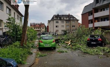 Tornado e fuqishme godet Gjermaninë, dhjetëra të lënduar – raportohet për dëme të mëdha materiale