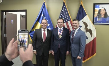 Kurti në ShBA nderohet me medaljen e Shërbimit të Jashtëm të Shquar të Iowas