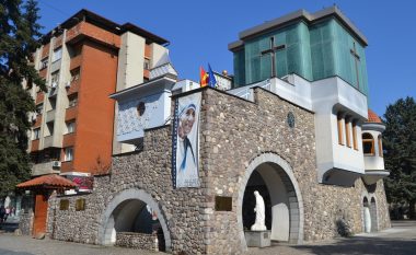 Grabitet shtëpia përkujtimore “Nënë Tereza” në Shkup