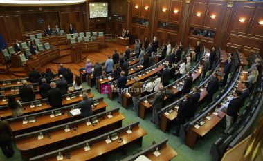 Seanca e Kuvendit nis me një minutë heshtje në nderim të dëshmorëve