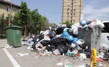Prishtina ‘mbulohet’ nga mbeturinat, komuna thotë se kompania ka nisur pastrimin në tërësi