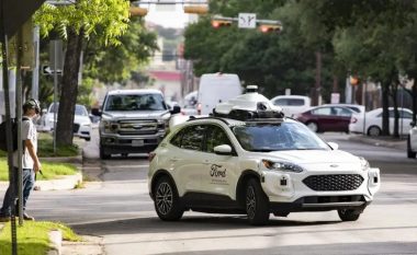 Makinat pa shofer frekuentojnë rrugët e Austin dhe të Miamit