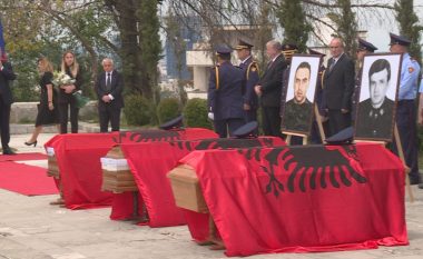 Ranë në krye të detyrës, eshtrat e tre policëve shqiptare do të prehen në varrezat e Dëshmorëve të Atdheut