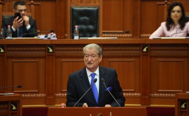 Kuvendi i Shqipërisë rrëzon kërkesën për të votuar rezolutën që dënon gjenocidin serb në Srebrenicë