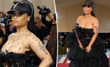 Nicki Minaj shkëlqen në dukjen me dekolte të hapur në "Met Gala 2022" - teksa ankohet që veshja e ngushtë nuk ia mbulon gjoksin e madh