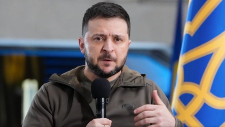 Dëshmitarët përshkruajnë tmerrin, Zelensky dënon sulmin rus në fabrikën e çelikut në Mariupol