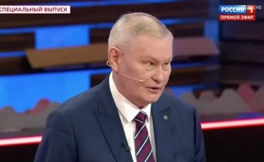 Një episod i jashtëzakonshëm në televizionin rus: Ushtaraku në pension paralajmëron se situata për Rusinë do të përkeqësohet qartë