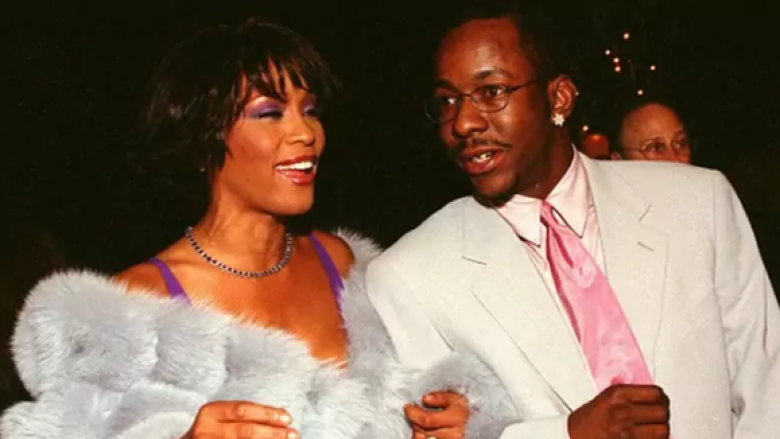 Bobby Brown tregon se si droga i dha fund martesës së tij me Whitney Houston