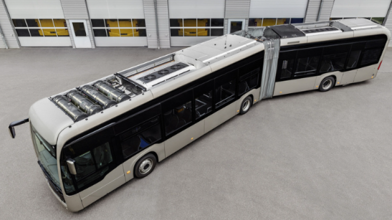 Modulet e qelizave të karburantit të Toyotas në autobusët elektrikë Daimler