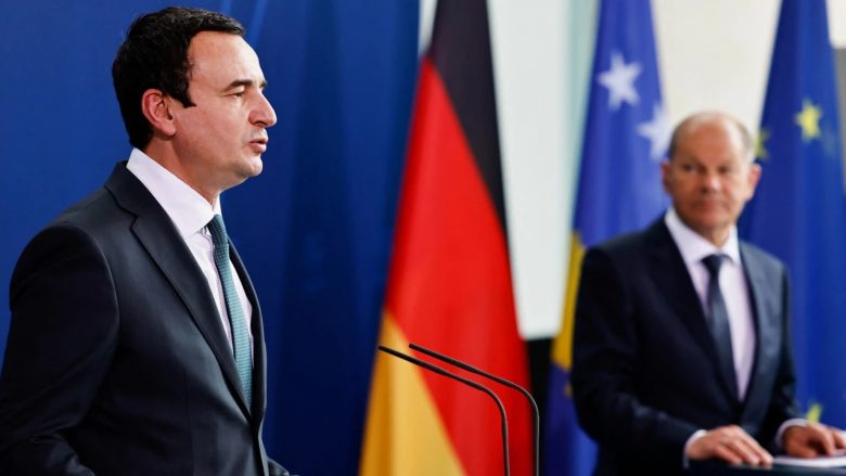 Kurti nga Gjermania godet “Ballkanin e Hapur”: Nuk mirëpresim iniciativa që hapin rajonin ndaj fuqive të Lindjes