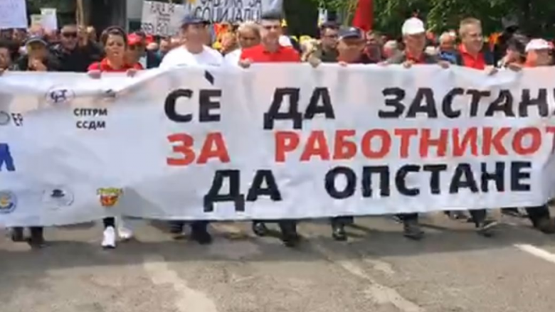 Sindikatat protestojnë në Maqedoni, kërkojnë harmonizimin e pagave