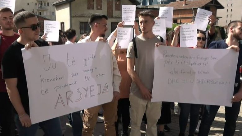 Protesta e stafit mbështetës gjatë pandemisë, Gexha: Në fund të javës pritet vendimi që të procedohet me paga