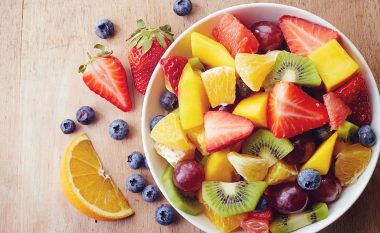 Mjeku paralajmëron për frutat e zakonshme që duhet t'i shmangni nëse dëshironi të humbni peshë