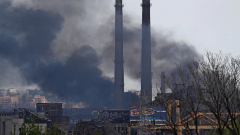 Rusia dhe Ukraina po raportojnë luftime rreth fabrikës Azovstal në Mariupol