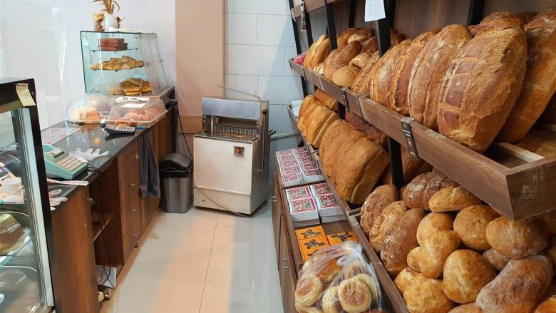 Bukëpjekësit në Maqedoni: Qytetarët do t’i lëmë pa bukë nëse çmimi ngrihet në 33 denarë