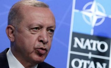 Suedia dërgon diplomatë në Turqi për të tejkaluar kundërshtimet rreth anëtarësimit në NATO