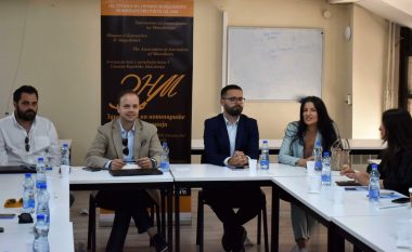 Shoqata e Gazetarëve të Maqedonisë dhe ajo e Kosovës zhvillojnë takim, u diskutua gjendja e mediave në të dy shtetet