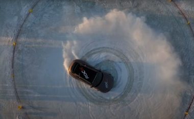 Porsche Taycan vendos rekordin botëror të Guinness me 69 “rrotullime në akull” radhazi
