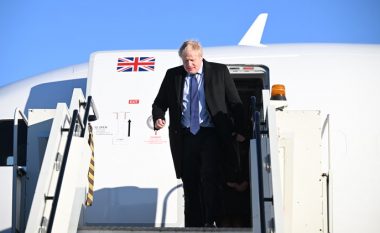 Johnson premton mbështetje nëse Suedia ose Finlanda sulmohen