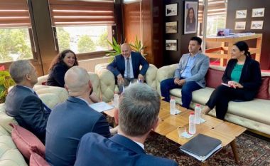 ​Gjini takim me drejtues të USAID-it, diskutohet projekti “Integriteti i Komunave të Kosovës”