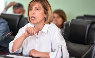 Profesoresha Latifi – Pupovci tregon motivet e sulmit ndaj saj nga gjinekologu Arsim Gashi
