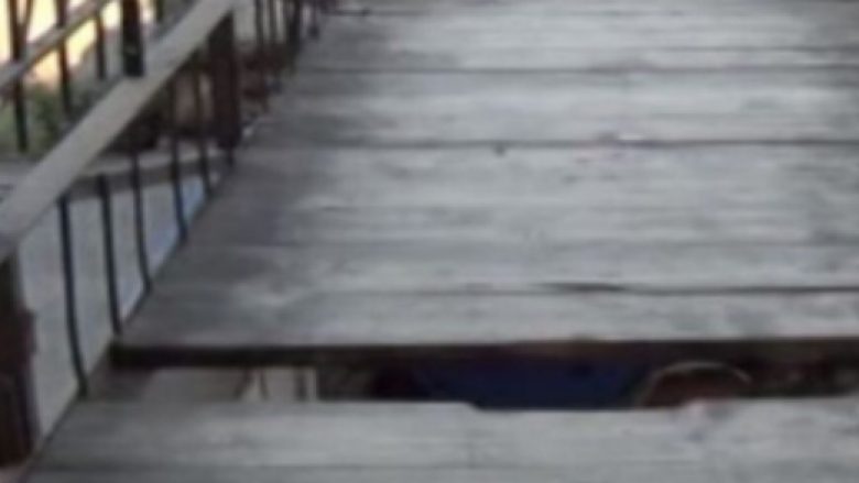 Vdes një person në Koretin të Kamenicës, dyshohet se ra nga ura