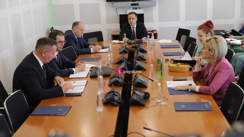 Nis zyrtarisht punën Komisioni parlamentar Hetimor për krizën energjetike