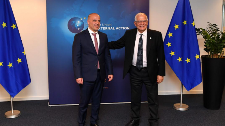Kovaçevski në takim me Borrell: Nevojitet zgjidhje dinjitoze e kontestit me Bullgarinë