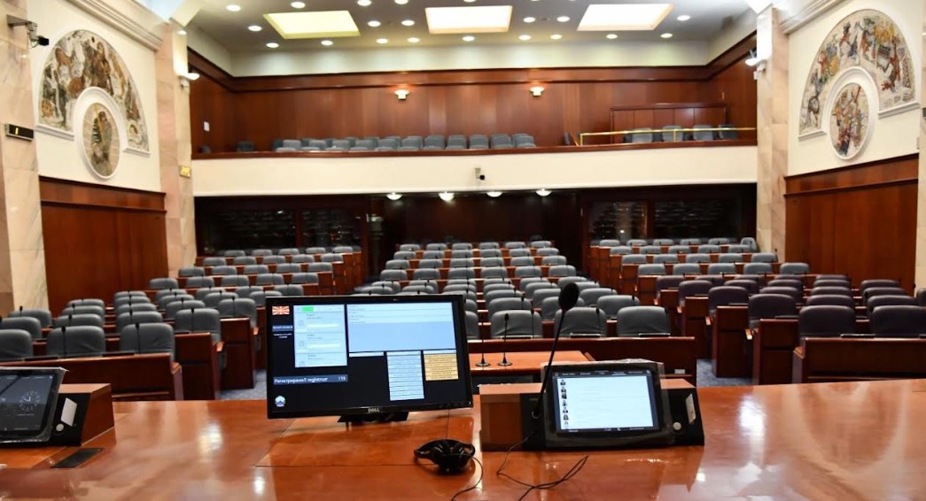 Kuvendi i Maqedonisë me pajisje të reja teknologjike, prej nesër hapet salla numër një