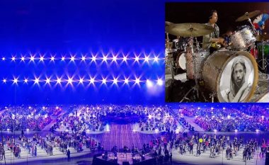 Mbi një mijë muzikantë performojnë “My Hero” në nder të bateristit të ndjerë Taylor Hawkins
