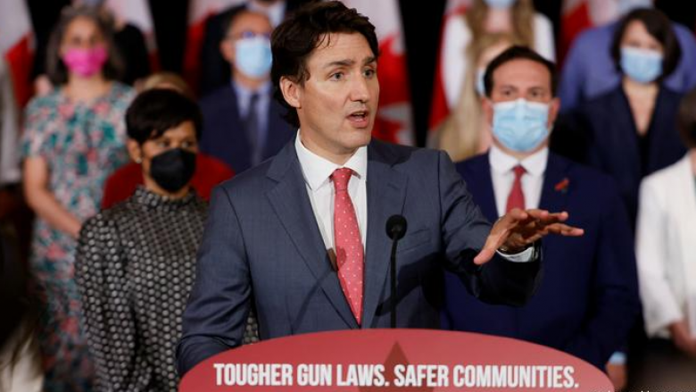 Kanadaja propozon projektligjin me të cilin ndalohet posedimi i pistoletave