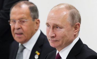 Lavrov hedh poshtë zërat se Putini është i sëmurë