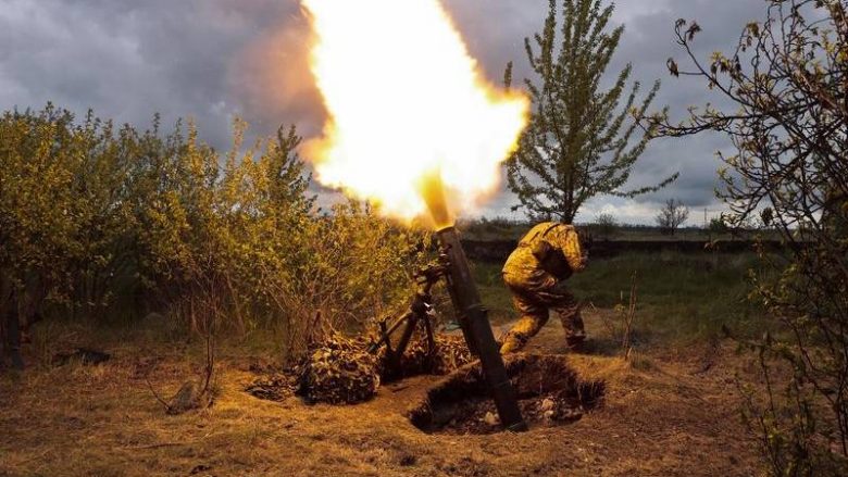 Ukraina thotë se ka rikthyer disa vendbanime në veri – në një përpjekje për të shtyrë forcat ruse drejt kufirit