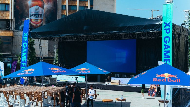 XP GAME FEST – Sot fillojnë ndeshjet e turneut të CS:GO në sheshin Zahir Pajaziti në Prishtinë
