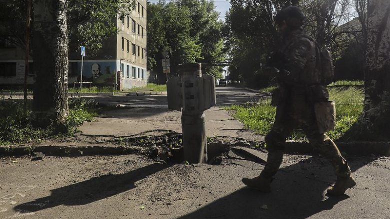 Zelensky: Në Severodonetsk po vendoset për fatin e pjesës lindore të Ukrainës