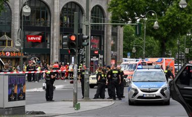 Motra e shoferit të veturës që shtypi turmën në Berlin, lëndoi 13 nxënës dhe mbyti një arsimtare: Ai ka probleme serioze