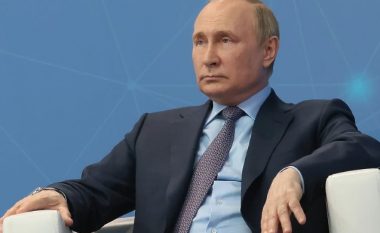 A po ia kthejnë shpinën Putinit milionerët rusë? 15 mijë prej tyre pritet të braktisin Rusinë